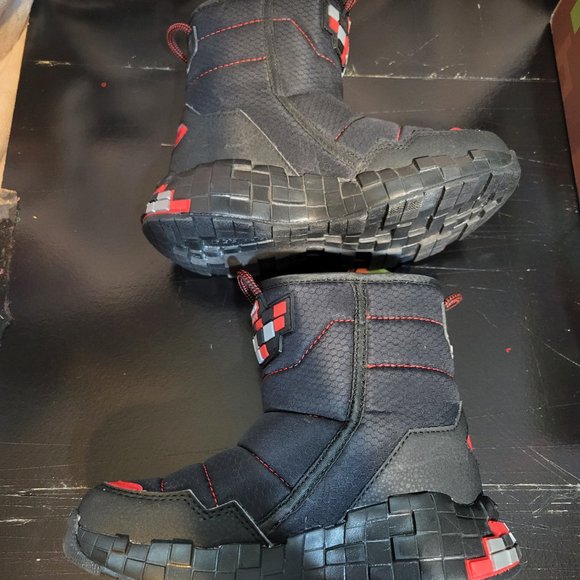 Skechers Boy Boots - Picture 3 of 5